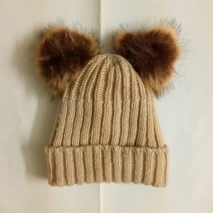 NWOT Beige ribbed wool beanie hat